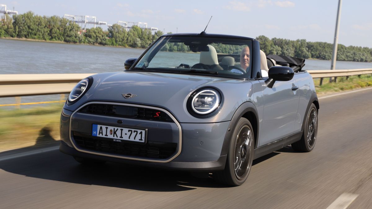 Hosszított nyitvatartás - Mini Cooper S Cabrio teszt (top5)