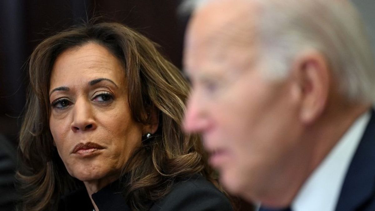 Kamala Harris szerint Joe Bident hibáztatja
