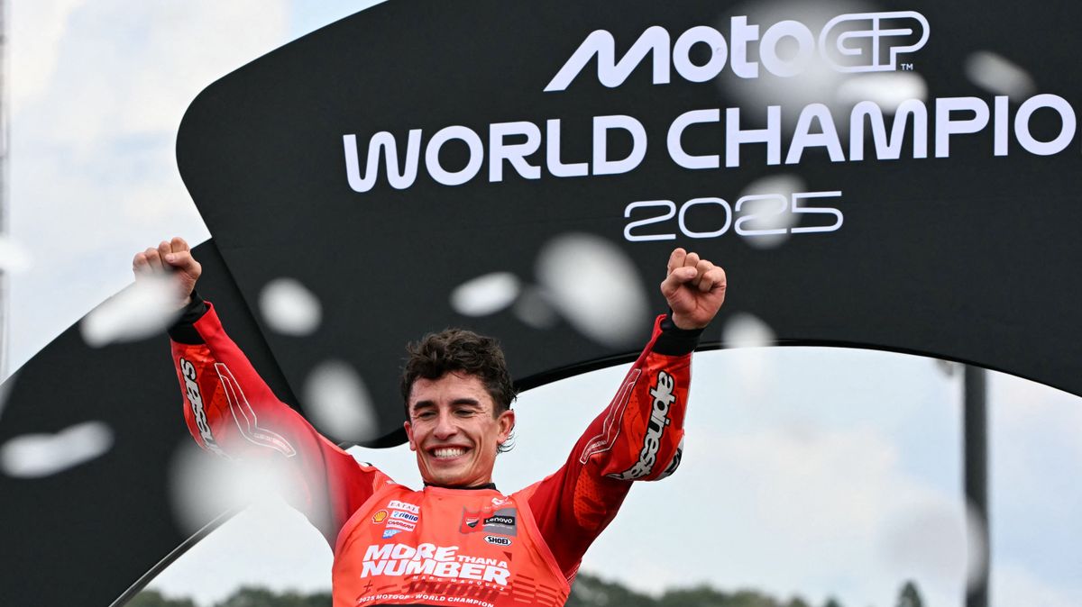 Hat év után ismét világbajnok a MotoGP legendája + videó