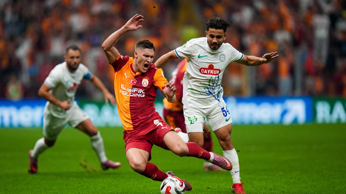 Súlyos döntést hozott Sallai Roland miatt a Galatasaray edzője, 30 millió euró a tét