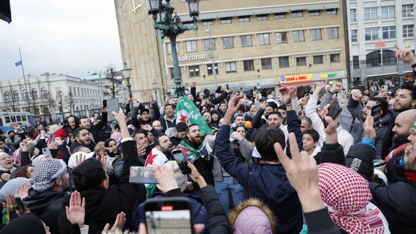Hazaküldené a migránsokat az európai ország (Fotó: AFP)