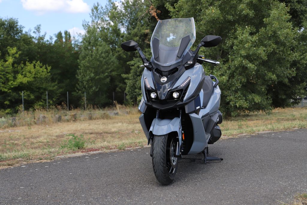 SYM 300 Cruisym teszt (2025)