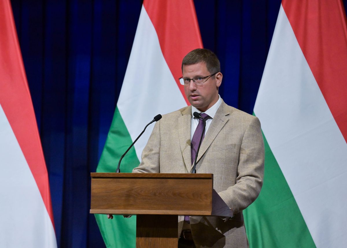 Budapest, 2025. szeptember 11.
Gulyás Gergely, a Miniszterelnökséget vezető miniszter a Kormányinfó sajtótájékoztatón a Karmelita kolostorban 2025. szeptember 11-én.
MTI/Bruzák Noémi