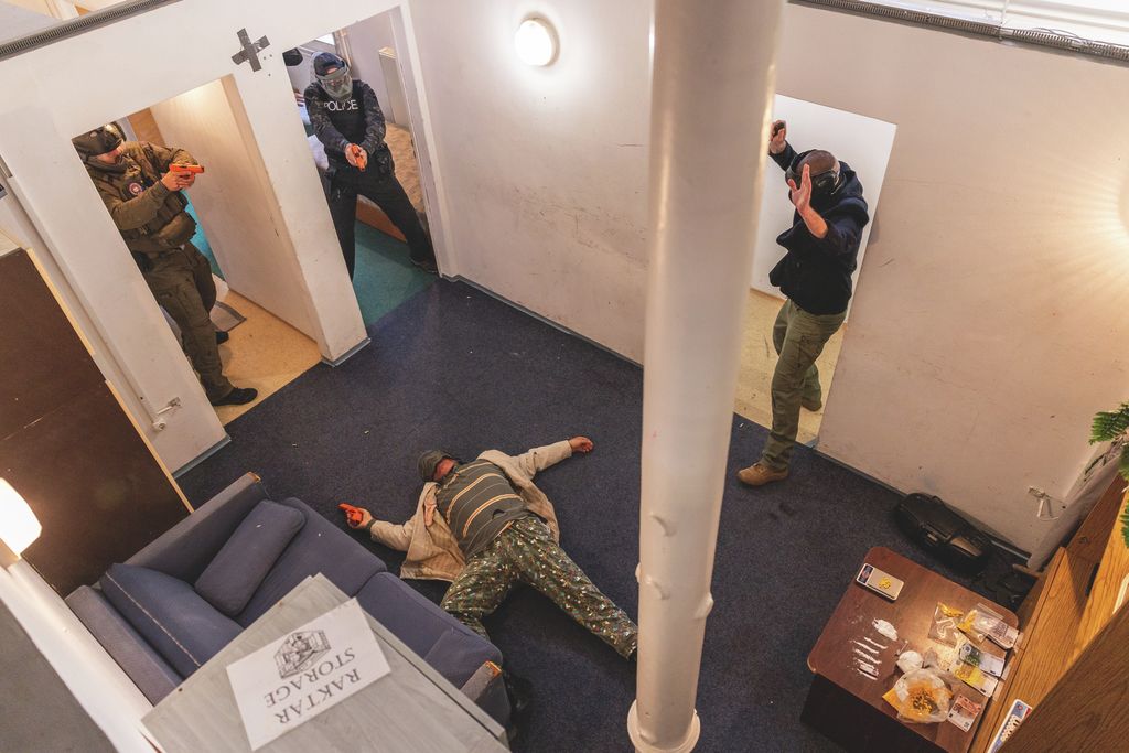 DELTA kommandó
Droglabor