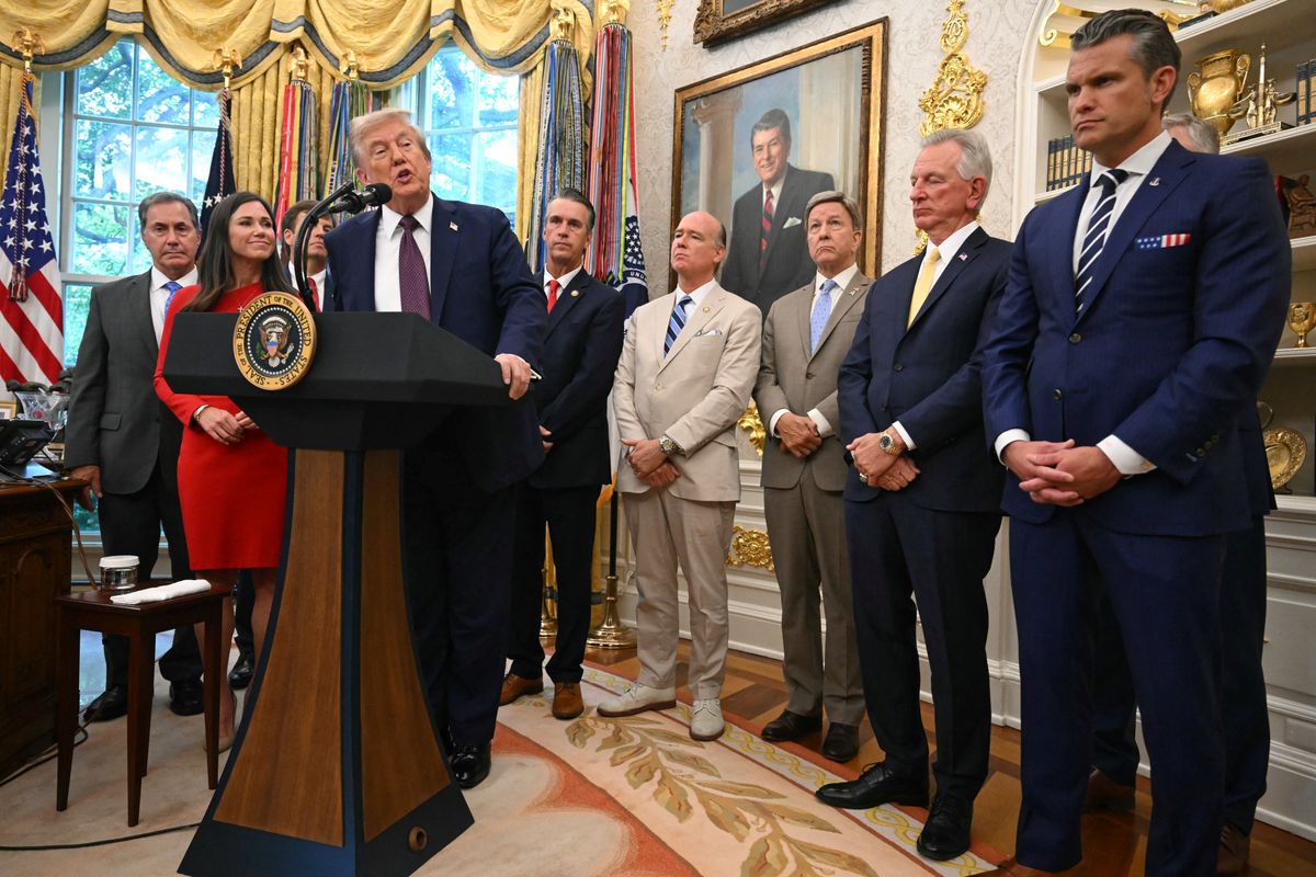 Trump bejelentette, hogy az Űrparancsnokság központja Alabamába kerül, amivel szerinte több tízezer új munkahely és százmilliárdos beruházások érkeznek a térségbe.