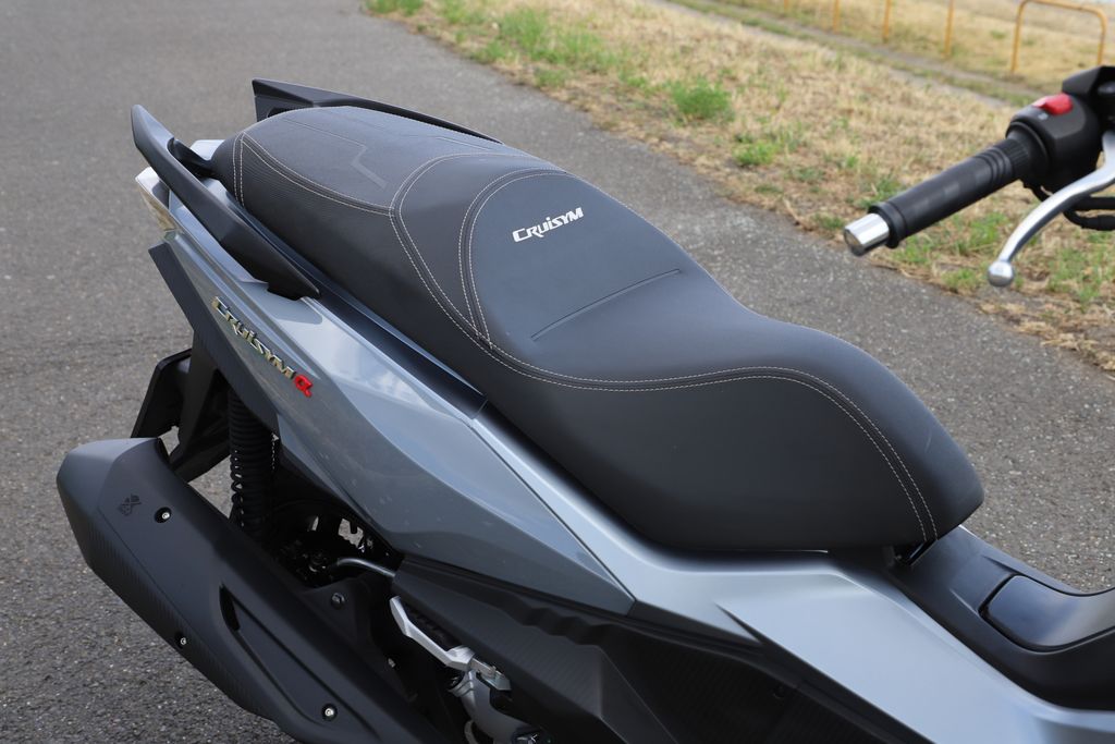 SYM 300 Cruisym teszt (2025)
