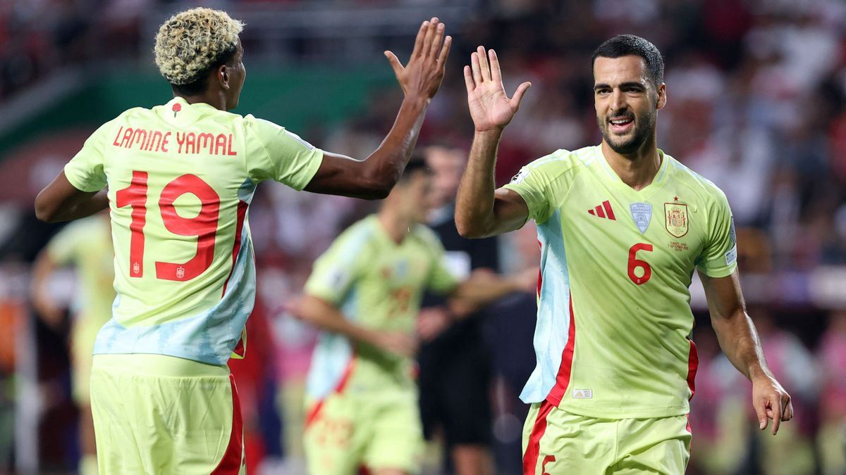 Döbbenetes spanyol futballgála Törökországban; Szoboszlai csapattársa szabadrúgásgólt lőtt + videó