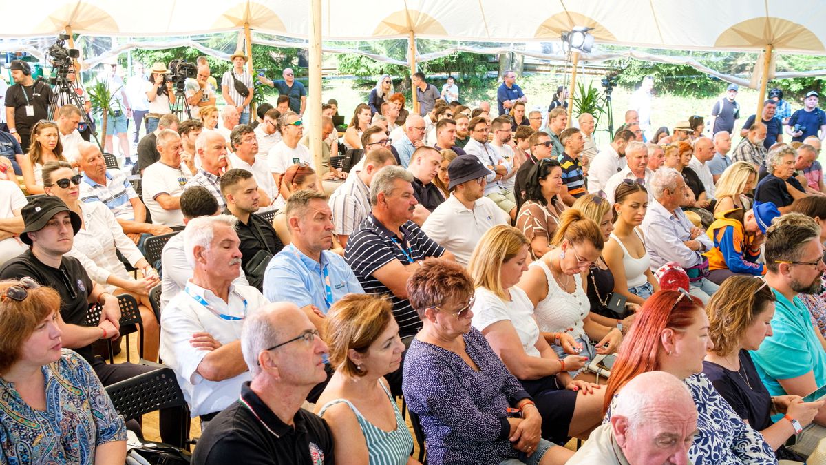 Kérdése van? A Digitális Polgári Körökben első kézből kaphatnak tájékoztatást