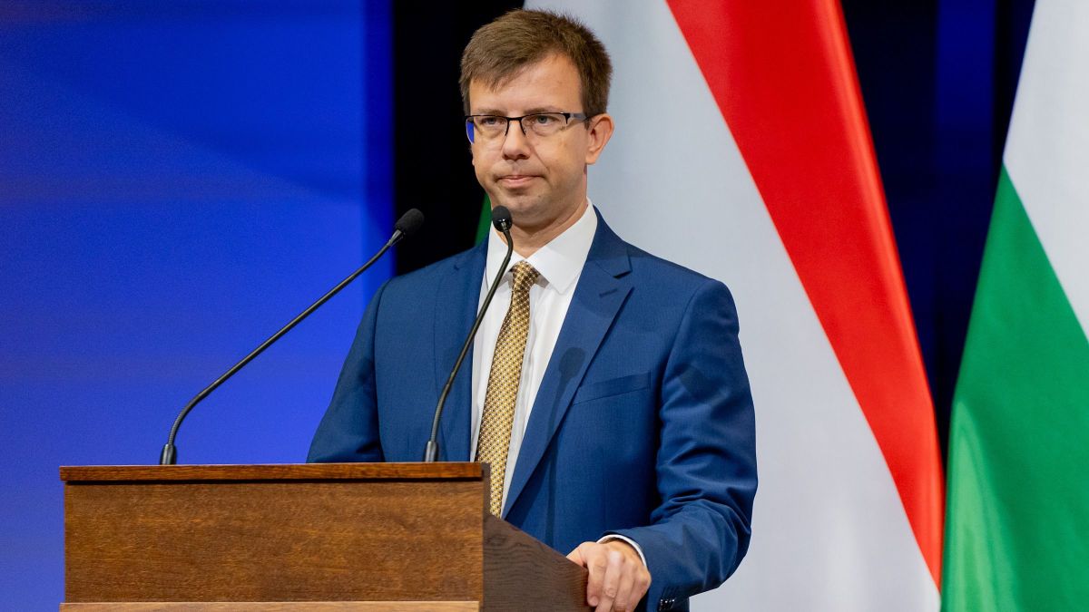 Most minden kiderül Von der Leyen ügyében