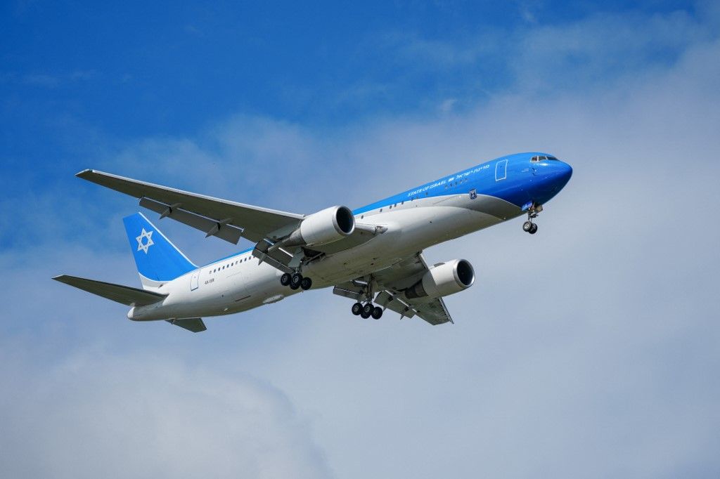 The Israeli Wing of Zion, the ''Air Force One'' of Israel, is landing at Andrews AFB outside of Washington, DC, with Prime Minister Benjamin Netanyahu on board. (Photo by Andrew Leyden/NurPhoto) (Photo by Andrew Leyden / NurPhoto via AFP)