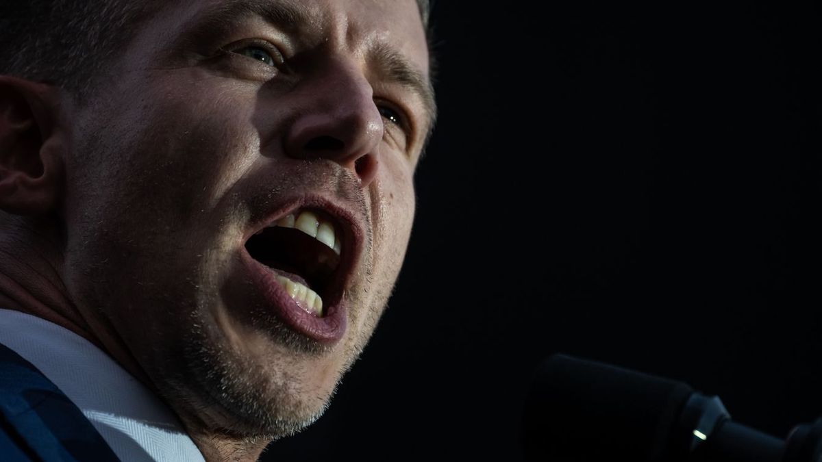 Az Orbán Viktor Akciócsoport kipenderítette Magyar Pétert, olyan történt, amire eddig nem volt példa