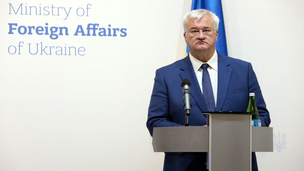 Szijjártó Péternek üzent az ukrán külügyminiszter