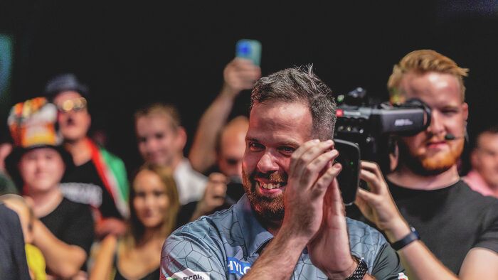 Elkezdődött a háromnapos darts-őrület az MVM Dome-ban