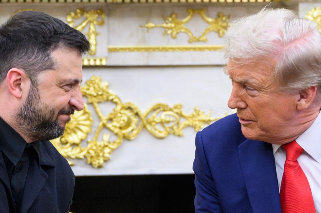 (FILES) US President Donald Trump and Ukraine President Volodymyr Zelensky take part in a bilateral meeting in the Oval office of the White House in Washington, DC on August 18, 2025. President Donald Trump will likely meet Ukrainian counterpart Volodymyr Zelensky next week and still hopes to broker a peace deal involving Russian President Vladimir Putin, Secretary of State Marco Rubio said September 16, 2025. (Photo by Mandel NGAN / AFP)
