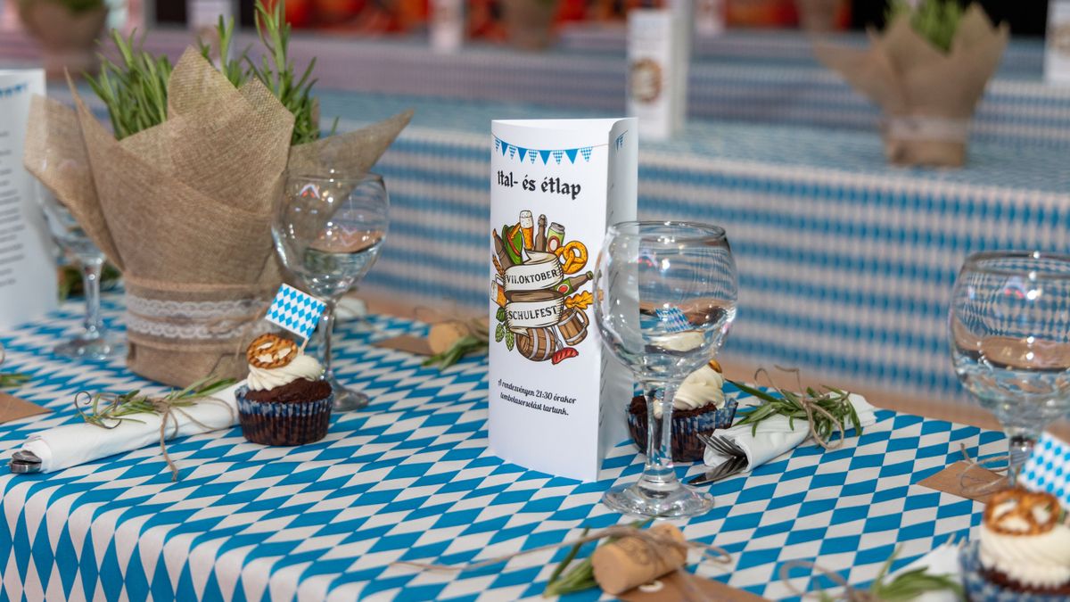 Hagyományok és a játék öröme a VII. OktoberSchulfesten