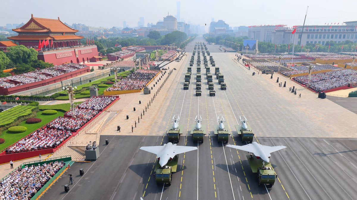 Lugas
(250903) -- BEIJING, Sept. 3, 2025 (Xinhua) -- Armament formations attend a military parade in Beijing, capital of China, Sept. 3, 2025. China on Wednesday held a grand gathering to commemorate the 80th anniversary of the victory in the Chinese People's War of Resistance against Japanese Aggression and the World Anti-Fascist War. (Xinhua/Liu Xu) (Photo by Liu Xu / Xinhua via AFP)