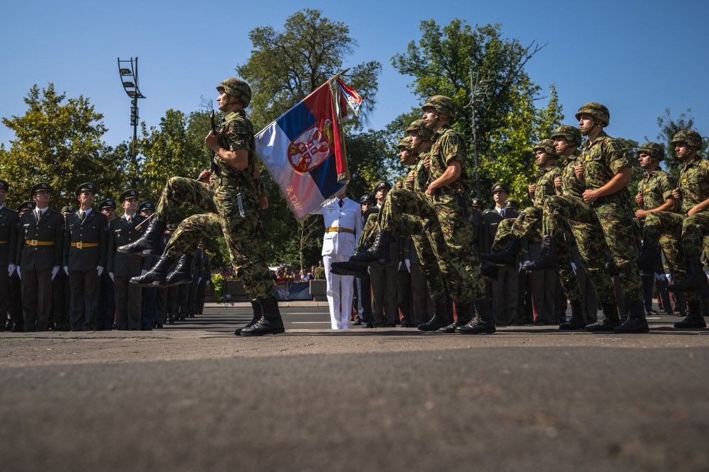 Szerbia szombaton hatalmas katonai parádénak ad otthont