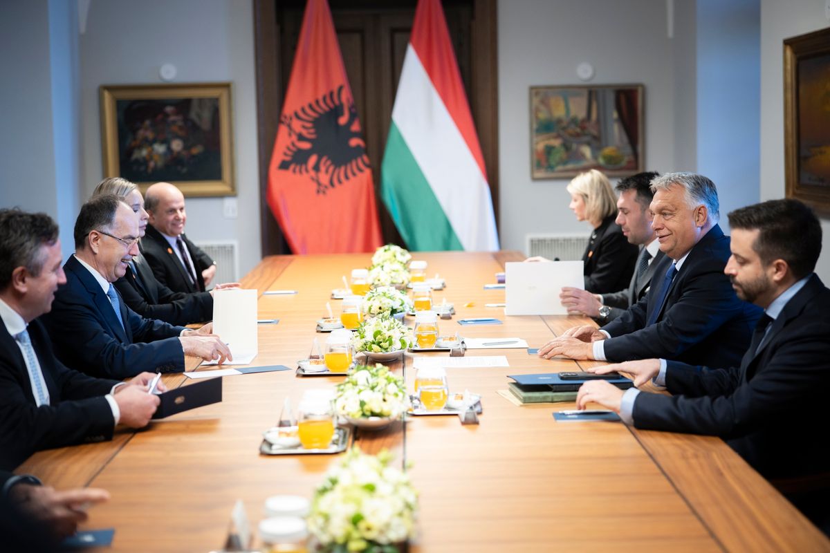 Orbán Viktor miniszterelnök és Bajram Begaj albán köztársasági elnök először tárgyalt egymással