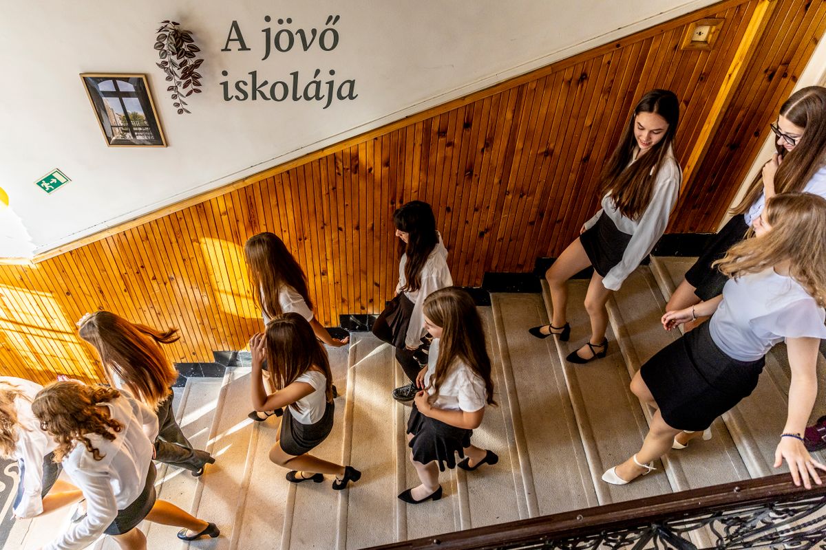 Tanévkezdés, iskolakezdés a Teleki Blanka Gimnáziumban.
2025.09.01 Budapest
Fotó: Csudai Sándor