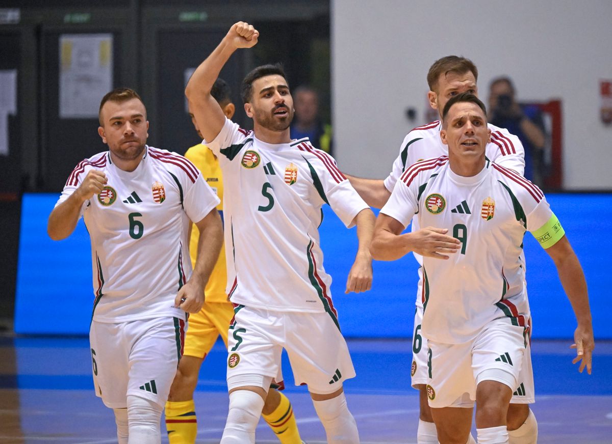 A román–magyar meccs végén a mieink örülhettek