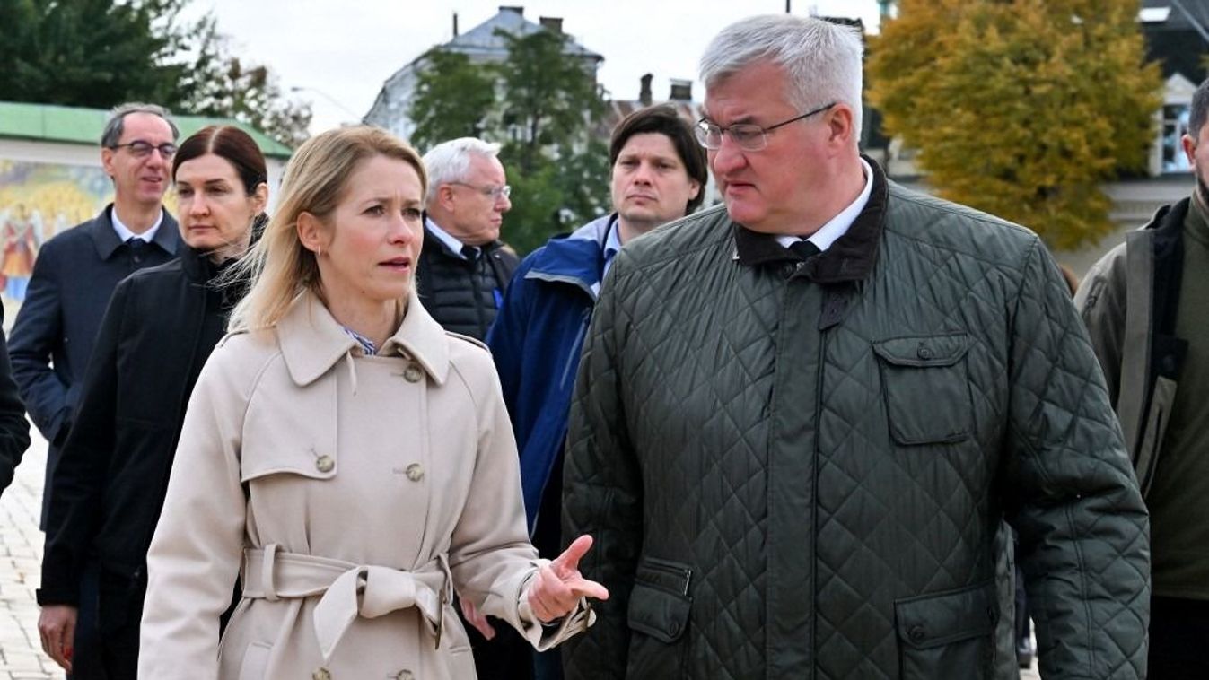 Kaja Kallas, az Európai Unió kül- és biztonságpolitikai főképviselője és Andrij Szibiha ukrán külügyminisztere
