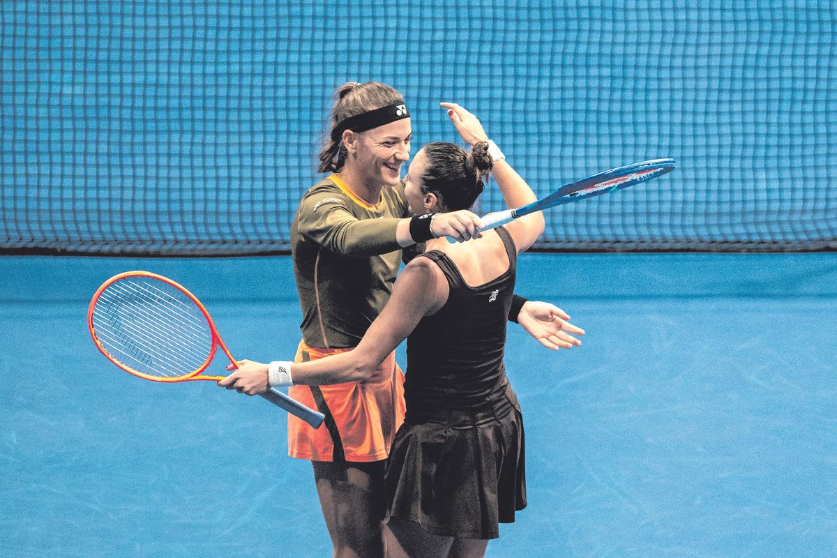 Babos Tímea és Luisa Stefani Gabriela Dabrowski és Erin Routliffe ellen szerette volna kiharcolni a részvételt a tenisz WTA-világbajnokság elődöntőjében