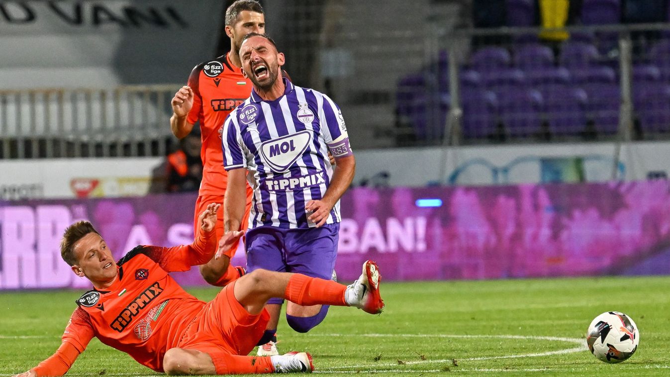 Katona Mátyás
Budapest, 2025. szeptember 26.
Fiola Attila (j), az Újpest és Katona Mátyás, a Nyíregyháza játékosa a Labdarúgó Fizz Liga 8. fordulójában játszott Újpest FC - Nyíregyháza Spartacus FC mérkőzésen a Szusza Ferenc Stadionban 2025. szeptember 26