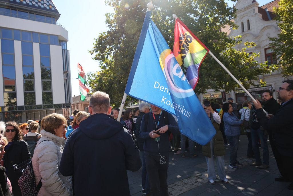 pécsi Pride felvonulás