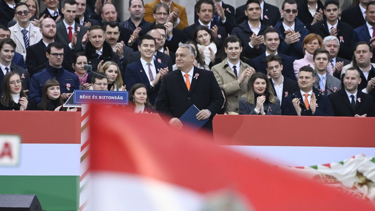 Orbán Viktor ünnepi beszédet mond a Kossuth téren – kövesse nálunk élőben!