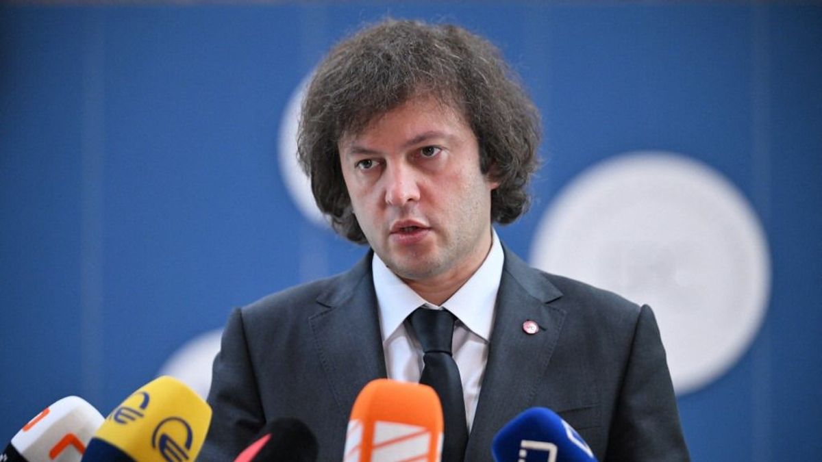 Georgiai kormányfő: Nem maradhat aktív a külföldi ügynökök hálózatával működtetett politikai erő