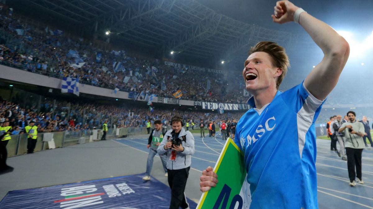 Az előző idényben az olasz bajnokság legjobbjának megválasztott Scott McTominay mostanság szenved a Napoli csapatában.