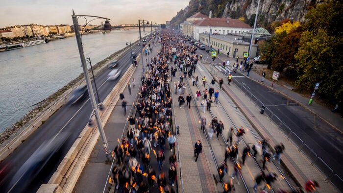 fáklyás emlékmenet 1956-os forradalom október 23.