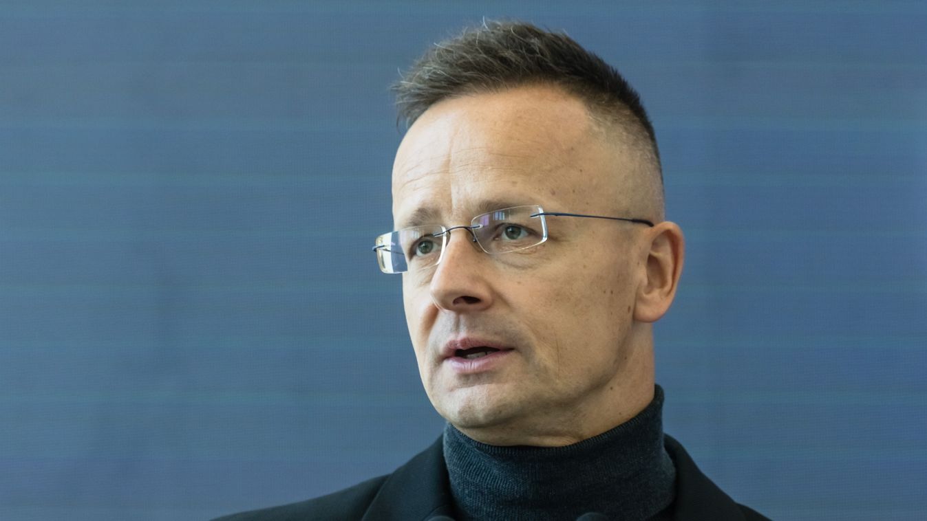 Szijjártó Péter külgazdasági és külügyminiszter beszédet mond a Rheinmetall Hungary Zrt. új beruházásának bejelentésén Zalaegerszegen 2025.október 3-án. A Rheinmetall modern védelmi ipari fejlesztési és mérnöki központot létesít Zalaegerszegen nagyjából 3