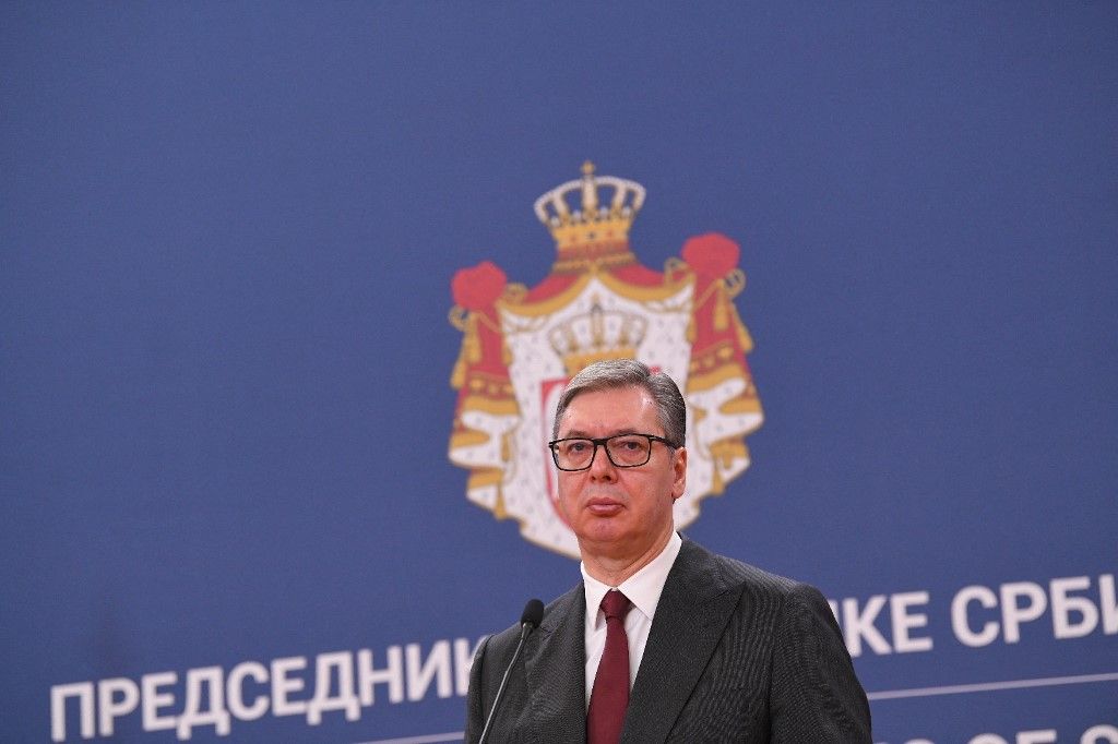 Vucsics szerint ki kell maradni a háborúból (Fotó: AFP)