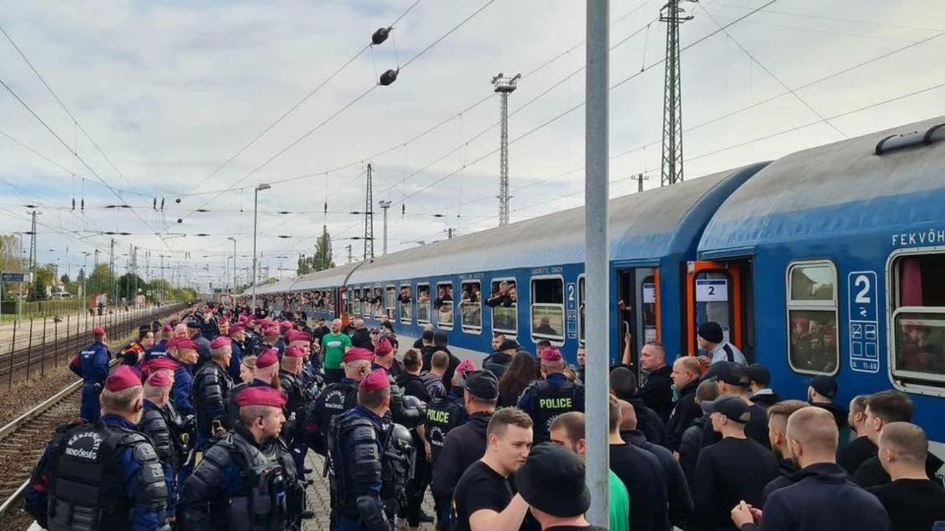 A különvonaton utazó Ferencváros-szurkolók nem jutottak el Salzburgig.