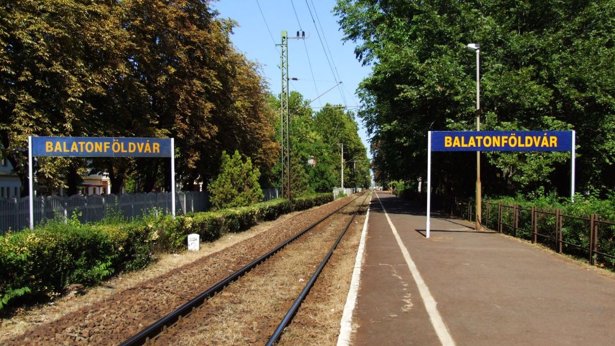 Balatoni bebírók: van, ahol milliókat fizettetnek velük, máshol tárt karokkal várják a betelepülőket