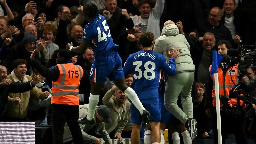 Enzo Maresca nem ülhet a kispadon a Chelsea következő bajnokiján.