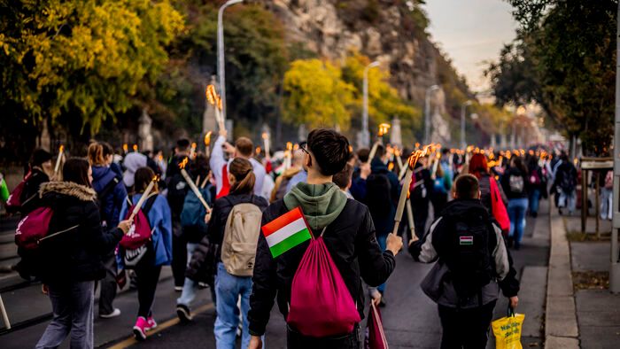 fáklyás emlékmenet 1956-os forradalom október 23.