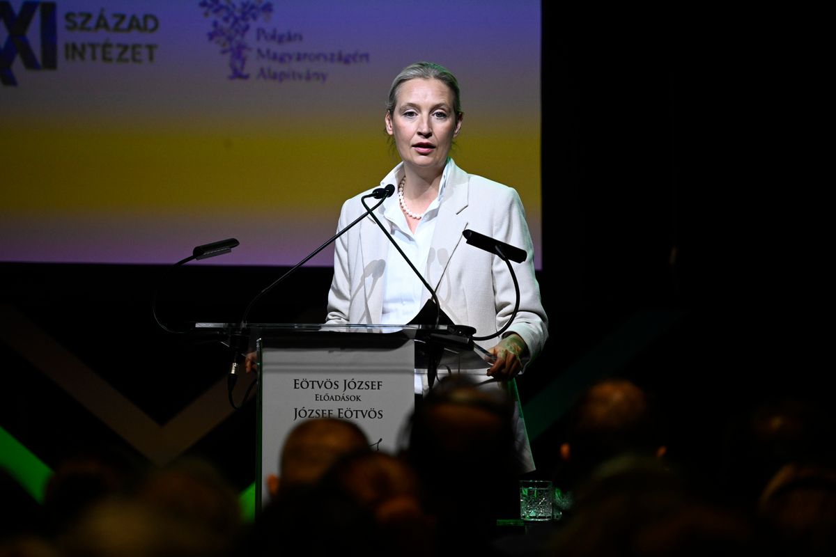 Budapest, 2025. október 20.
Alice Weidel, az Alternatíva Németországért (AfD) párt frakcióvezetője és társelnöke előadást tart Németország és Európa címmel a XXI. Század Intézet rendezvényén a Várkert Bazárban 2025. október 20-án.
MTI/Bodnár Boglárka