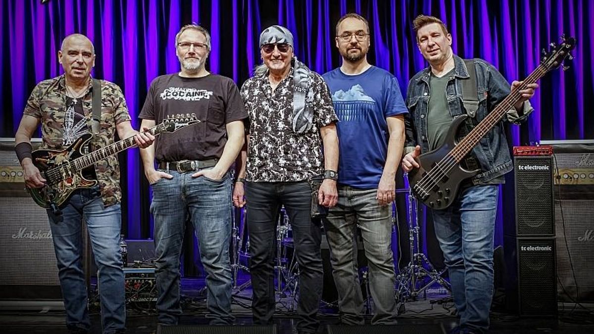 Új albummal jelentkezik a patinás magyar rockzenekar