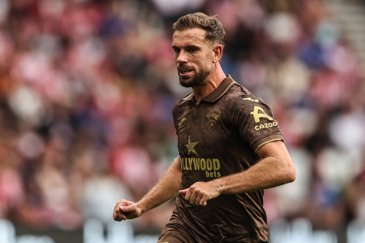 August 30, 2025, Sunderland, Tyne And Wear, United Kingdom: Jordan Henderson of Brentford during the Premier League match Sunderland vs Brentford at Stadium Of Light, Sunderland, United Kingdom, 30th August 2025. (Credit Image: © Alfie Cosgrove/News Images via ZUMA Press Wire)