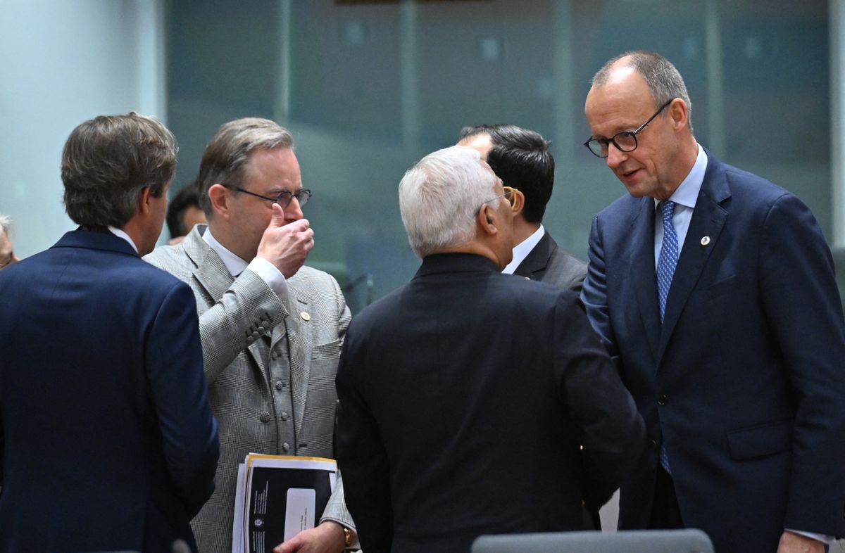Az EU-s vezetők megérkeztek a tanács ülésére Brüsszelben Fotó: DURSUN AYDEMIR / ANADOLU