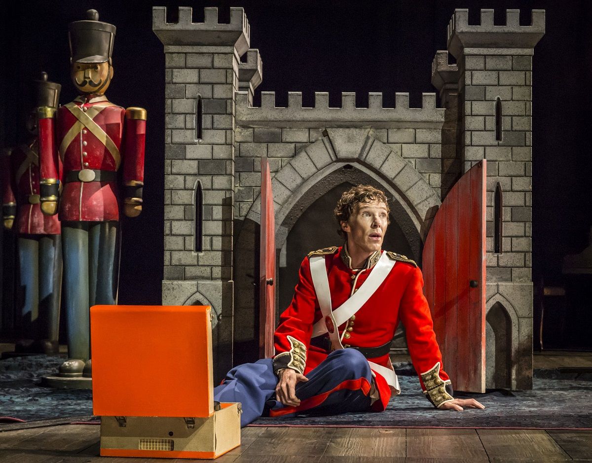 HAMLET by Shakespeare,          , Writer - William Shakespeare, Director - Lyndsey Turner, Set design -Es Devlin, Lighting - Jane Cox, The Barbican, 2015, Credit: Johan Persson/
