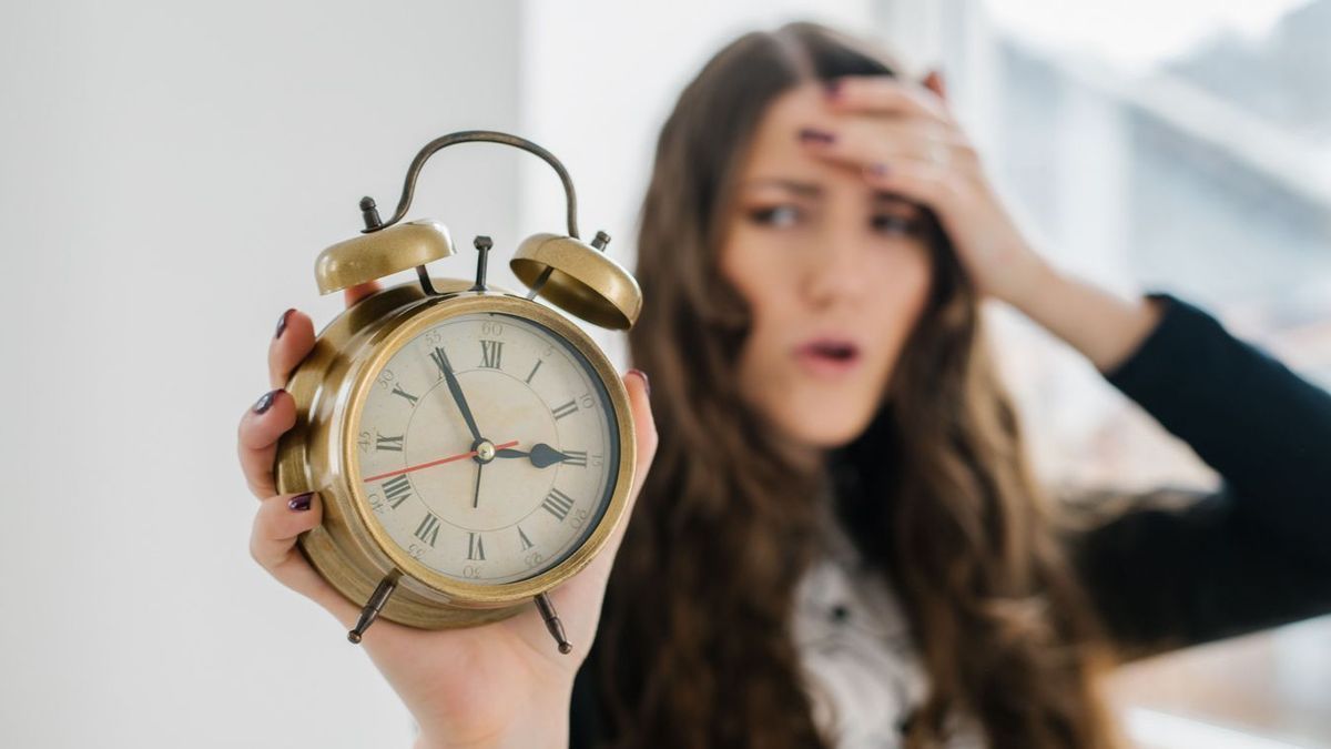 Óraátállítás október 26-án, egy órával többet alhatunk majd
