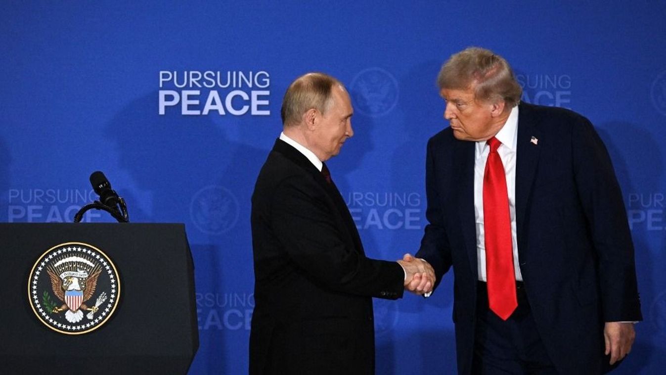 Donald Trump és Vlagyimir Putyin az alaszkai csúcson