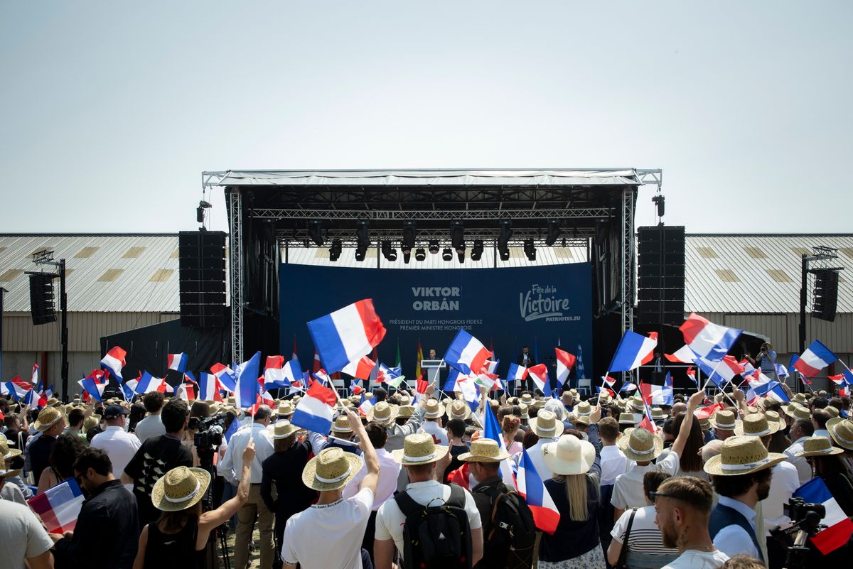 A Patrióták Európáért pártcsalád nagygyűlése a franciaországi Mormant-sur-Vernissonban 2025. június 9-én. Fotó: Miniszterelnöki Kommunikációs Fõosztály/Fischer Zoltán / MTI/Miniszterelnöki Kommunikáció
