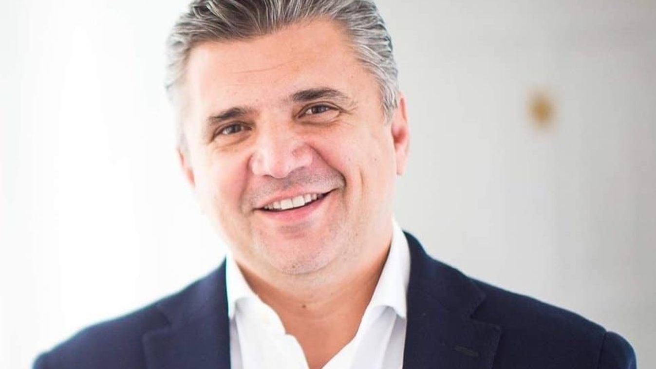 Vadász Dániel korábban a Szegedi Nemzeti Színházban és a Magyar Állami Operaházban is számos főszerepet játszott. Forrás: Csokonai Nemzeti Színház