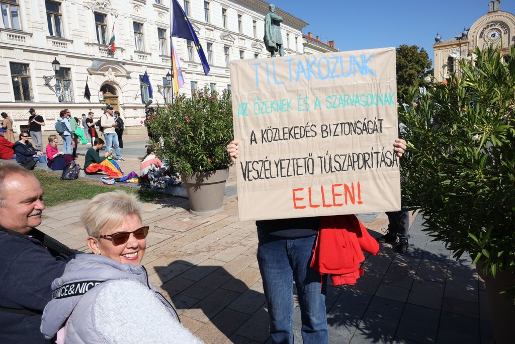 pécsi Pride felvonulás