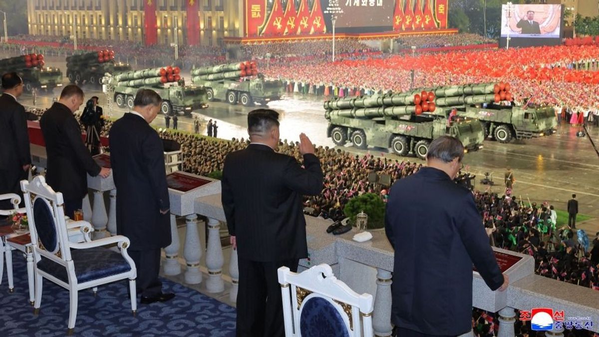 Új rakéta tűnt fel Észak-Koreában