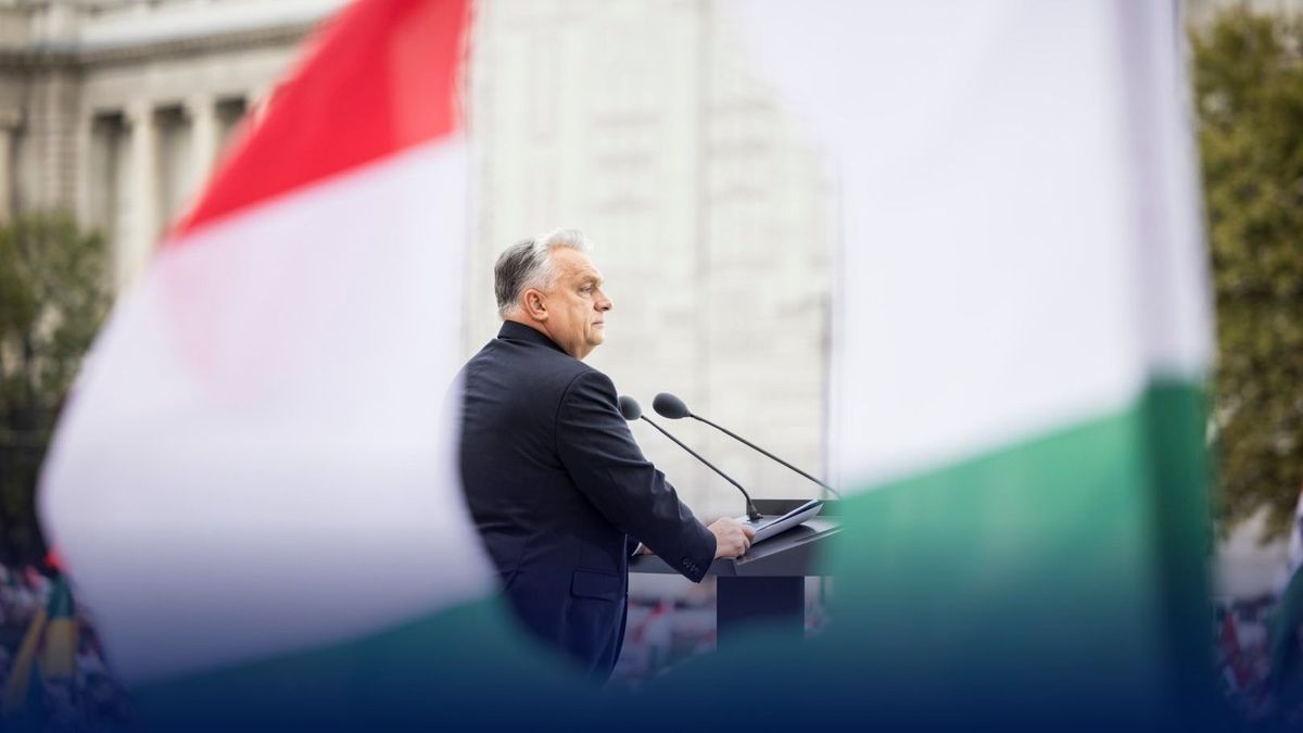 Orbán Viktor: 1956 nem múlt el, ott él minden magyar szívében + fotók